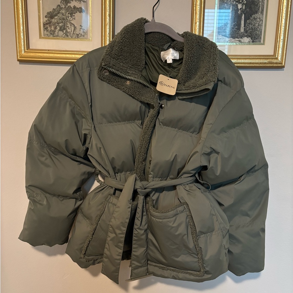 Line and Dot Green Puffer Jacket with Belt